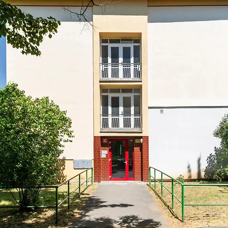 Good Spirit Apartment Letnany Prague * Prague