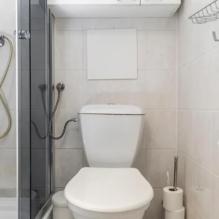Good Spirit Apartment Letnany Prague Apartment *